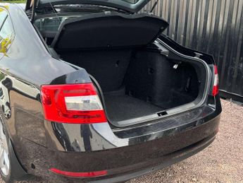 SKODA OCTAVIA 1.5 Octavia SE Drive TSi Semi-Auto 5dr