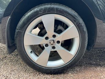 SKODA OCTAVIA 1.5 Octavia SE Drive TSi Semi-Auto 5dr