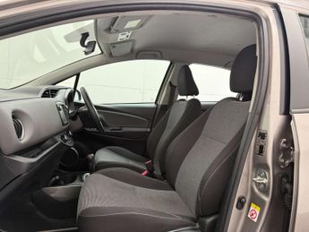 Toyota Yaris 1.5 VVT-h Icon Hatchback 5dr Petrol Hybrid E-CVT Euro 6 (101 ps)