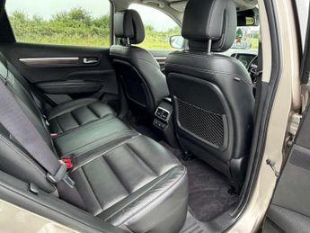 RENAULT KOLEOS 2.0 Koleos Signature Nav dCi 4x4 CVT 4WD 5dr
