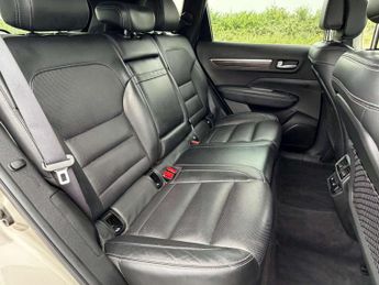 RENAULT KOLEOS 2.0 Koleos Signature Nav dCi 4x4 CVT 4WD 5dr