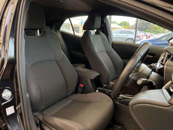TOYOTA COROLLA 1.8 Corolla Icon Tech HEV CVT 5dr