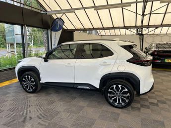 TOYOTA YARIS CROSS 1.5 Yaris Cross Design HEV Auto 5dr