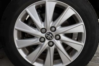 Toyota Yaris 1.5 VVT-h Icon Hatchback 5dr Petrol Hybrid E-CVT Euro 6 (s/s) (1