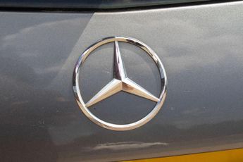 MERCEDES-BENZ A-CLASS 2.1 A 200 D AMG Line Auto 5dr