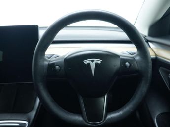 TESLA MODEL 3 Standard Range Plus Saloon 4dr Electric Auto RWD (241 bhp)