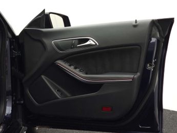 MERCEDES-BENZ CLA 2.1 CLA 220 D AMG Line Auto 4dr