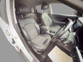 KIA NIRO 1.6 Niro 2 HEV Semi-Auto 5dr