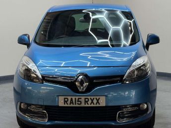 Renault SCENIC 1.5 Scenic Dynamique TomTom dCi Semi-Auto 5dr
