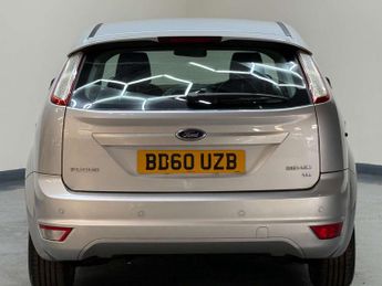 Ford FOCUS 1.6 Focus Zetec Auto 5dr