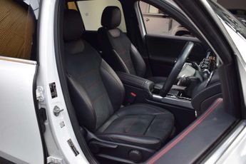 Mercedes-Benz GLB 2.0 GLB 220 AMG Line Premium D 4Matic Auto 4WD 5dr