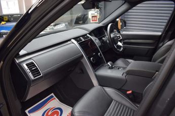 Land Rover Discovery 3.0 Discovery R-Dynamic HSE D MHEV Auto 4WD