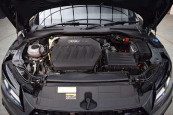 Audi TT 2.0 TT Black Edition 40 TFSI Semi-Auto 3dr