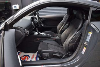 Audi TT 2.0 TT Black Edition 40 TFSI Semi-Auto 3dr
