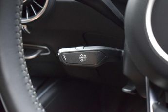 Audi TT 2.0 TT Black Edition 40 TFSI Semi-Auto 3dr
