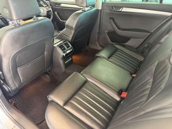 Skoda SUPERB 2.0 Superb SE L Executive TDI Semi-Auto 5dr