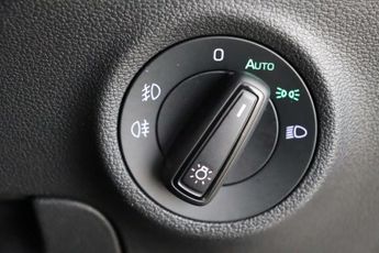 Skoda Karoq 1.6 TDI SE Technology SUV 5dr Diesel DSG Euro 6 (s/s) (115 ps)
