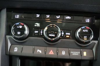 Skoda Karoq 1.6 TDI SE Technology SUV 5dr Diesel DSG Euro 6 (s/s) (115 ps)