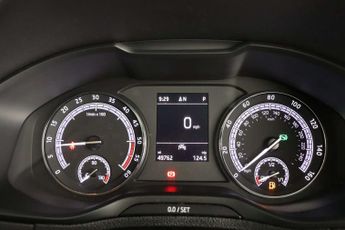 Skoda Karoq 1.6 TDI SE Technology SUV 5dr Diesel DSG Euro 6 (s/s) (115 ps)