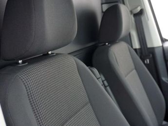 Volkswagen Caddy 2.0 TDI C20 Commerce Pro Panel Van 5dr Diesel Manual SWB Euro 6 
