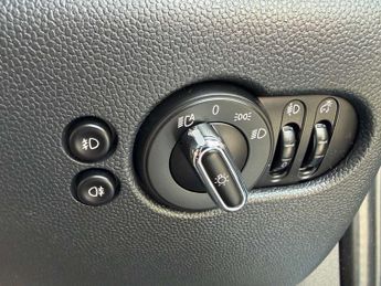 MINI HATCH 1.5 Cooper Auto 5dr