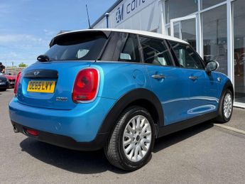 MINI HATCH 1.5 Cooper Auto 5dr