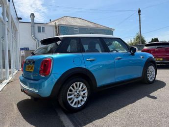 MINI HATCH 1.5 Cooper Auto 5dr