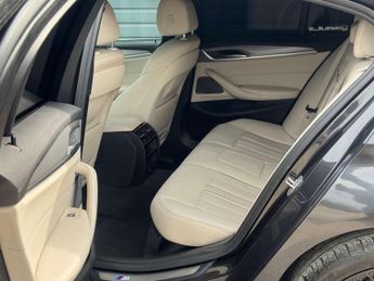 BMW 5 SERIES 2.0 520i M Sport Auto 4dr