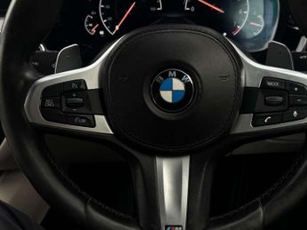 BMW 5 SERIES 2.0 520i M Sport Auto 4dr