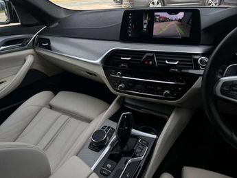BMW 5 SERIES 2.0 520i M Sport Auto 4dr