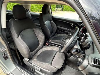 MINI HATCH 1.5 Cooper D Auto 3dr