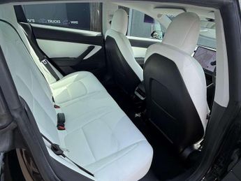 Tesla MODEL 3 Model 3 Long Range AWD 4WD 4dr