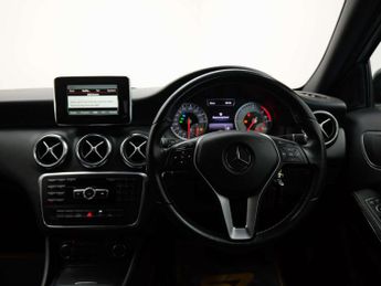 Mercedes-Benz A-CLASS 2.1 A200 Sport CDi Auto 5dr