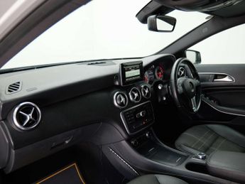 Mercedes-Benz A-CLASS 2.1 A200 Sport CDi Auto 5dr