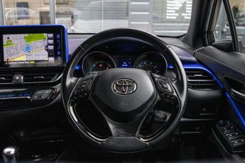 TOYOTA C-HR 1.8 VVT-h Dynamic SUV 5dr Petrol Hybrid CVT Euro 6 (s/s) (122 ps