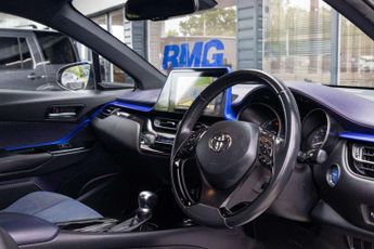 TOYOTA C-HR 1.8 VVT-h Dynamic SUV 5dr Petrol Hybrid CVT Euro 6 (s/s) (122 ps