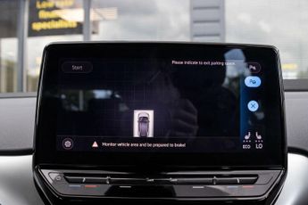 VOLKSWAGEN ID.4 Pure 52kWh Life SUV 5dr Electric Auto (148 ps)