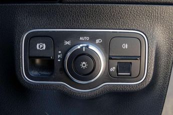 MERCEDES-BENZ EQA EQA 250 66.5kWh AMG Line SUV 5dr Electric Auto (190 ps) VIRTUAL 
