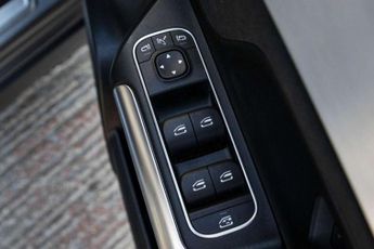 MERCEDES-BENZ EQA EQA 250 66.5kWh AMG Line SUV 5dr Electric Auto (190 ps) VIRTUAL 