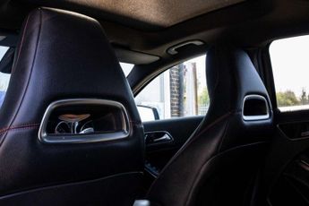 MERCEDES-BENZ 180 2.1 GLA220d AMG Line (Premium Plus) SUV 5dr Diesel 7G-DCT 4MATIC