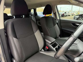 NISSAN QASHQAI 1.3 DIG-T Acenta Premium SUV 5dr Petrol DCT Auto Euro 6 (s/s) (1
