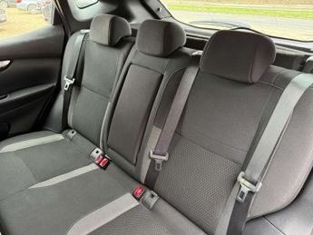 NISSAN QASHQAI 1.3 DIG-T Acenta Premium SUV 5dr Petrol DCT Auto Euro 6 (s/s) (1