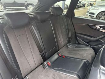 AUDI A4 AVANT 2.0 TFSI 40 Black Edition Estate 5dr Petrol S Tronic Euro 6 (s/s
