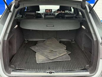 AUDI A4 AVANT 2.0 TFSI 40 Black Edition Estate 5dr Petrol S Tronic Euro 6 (s/s
