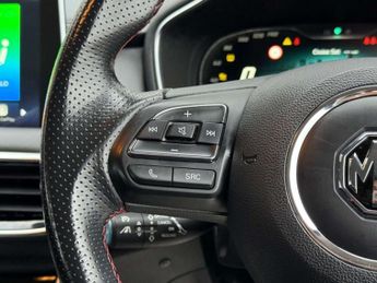 MG MG HS 1.5 T-GDI 16.6kWh Excite SUV 5dr Petrol Plug-in Hybrid Auto Euro