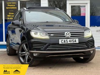 Volkswagen Touareg 3.0 TDI V6 BlueMotion Tech R-Line Plus SUV 5dr Diesel Tiptronic 