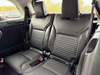 LAND ROVER DISCOVERY 3.0 TD V6 HSE Luxury SUV 5dr Diesel Auto 4WD Euro 6 (s/s) (258 p