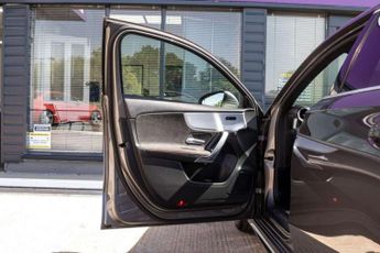 MERCEDES-BENZ A-CLASS 2.0 A 200 D AMG Line Executive Auto 5dr
