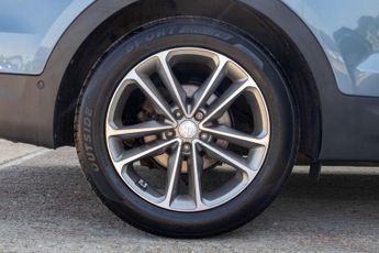 HYUNDAI SANTA FE 2.2 Santa Fe Premium SE Blue Drive CRDi Auto 4WD 5dr