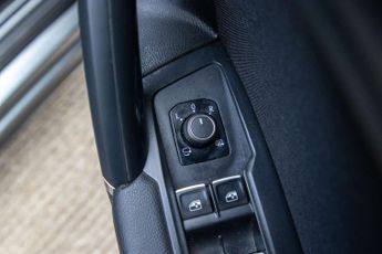 VOLKSWAGEN TIGUAN 1.4 Tiguan Allspace SEL TSi Semi-Auto 5dr